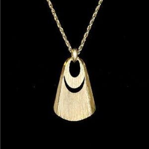 Vintage 50s Crown Trifari Gold Statement Pendant